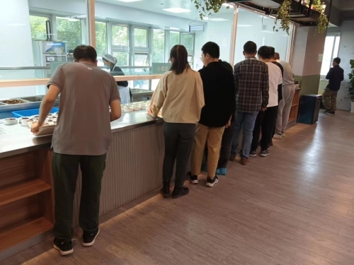 上海食堂承包｜企业食堂托管怎么选？看完这篇不踩坑